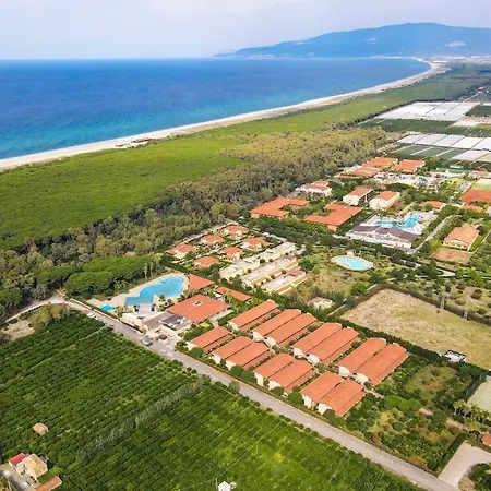 Futura Club La Praya 4*